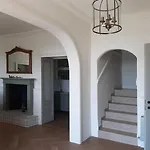Dom wakacyjny Oreste, 4 Bedroom Period With View