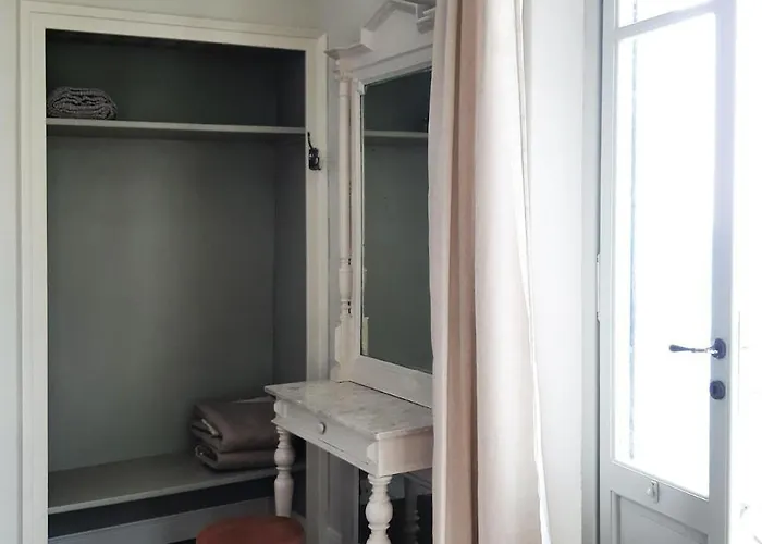 Holiday home Oreste, 4 Bedroom Period With View *