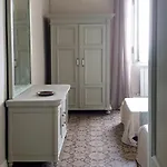 Дом отдыха Oreste, 4 Bedroom Period With View *
