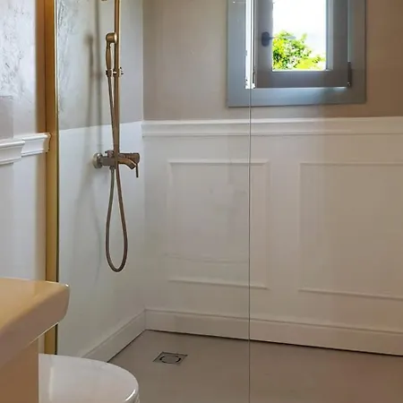 Oreste, 4 Bedroom Period With View 別荘 *