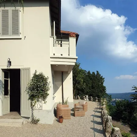 別荘 Oreste, 4 Bedroom Period With View コモ