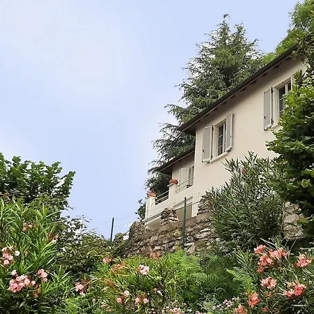 בית נופש Oreste, 4 Bedroom Period With View
