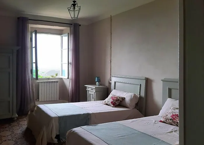 度假居 Oreste, 4 Bedroom Period With View *