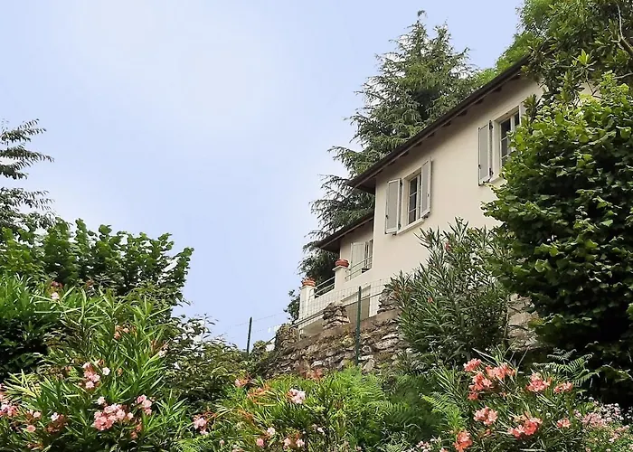 度假居 Oreste, 4 Bedroom Period With View