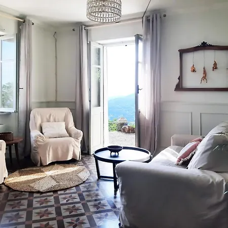 Oreste, 4 Bedroom Period With View *