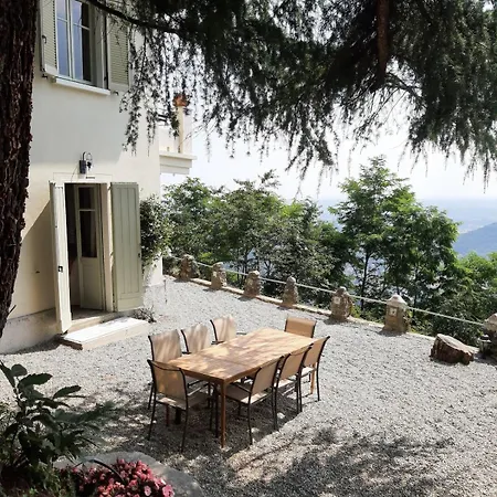 Oreste, 4 Bedroom Period With View Tatil Evi