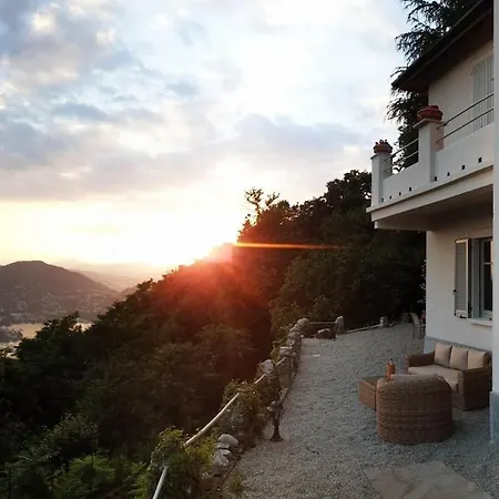 Prázdninový dům Oreste, 4 Bedroom Period With View *