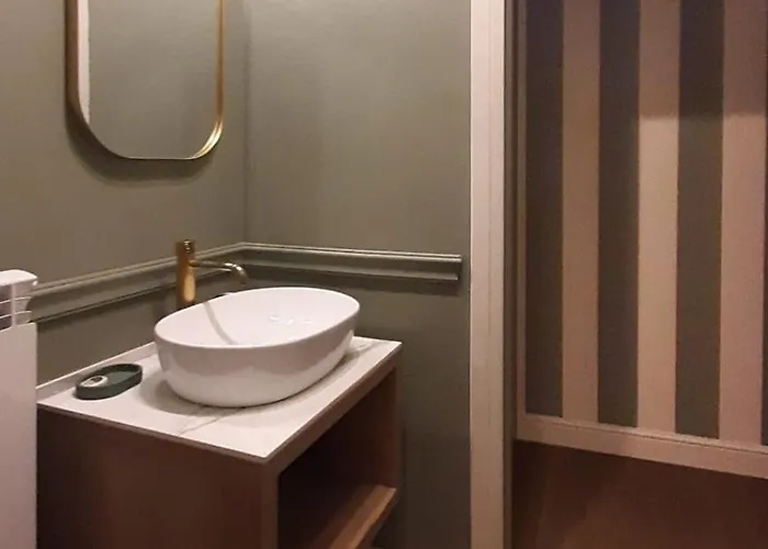 Oreste, 4 Bedroom Period With View * Como